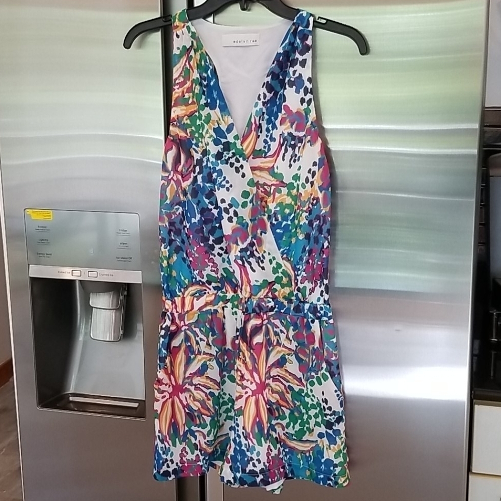 💕ADELYN RAE💕 Sleeveless Pattern Romper